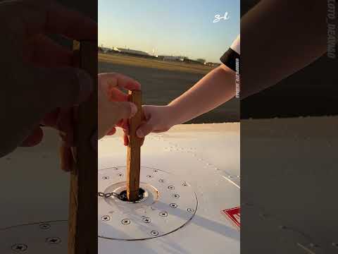 4 year-old learns how to pilot a plane! 🤯😍